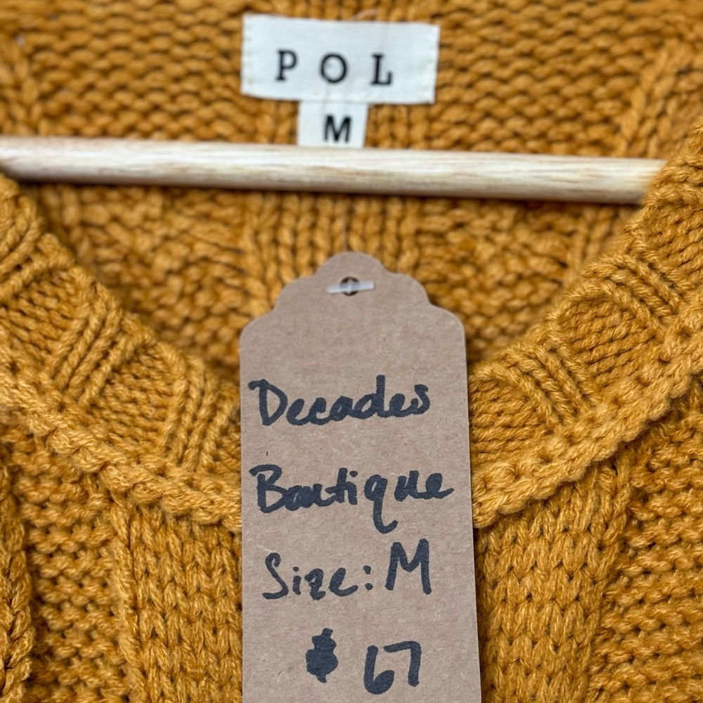 Women’s POL Crop Sweater - Picture 3 of 5